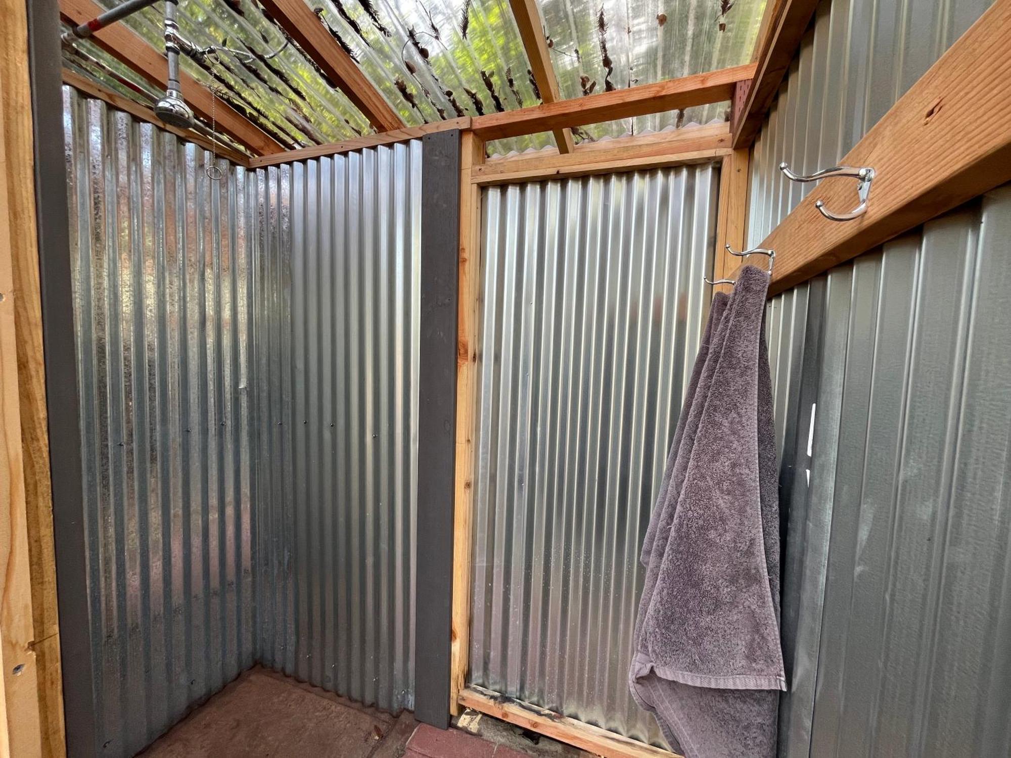 The Camp At 카멜 밸리 외부 사진