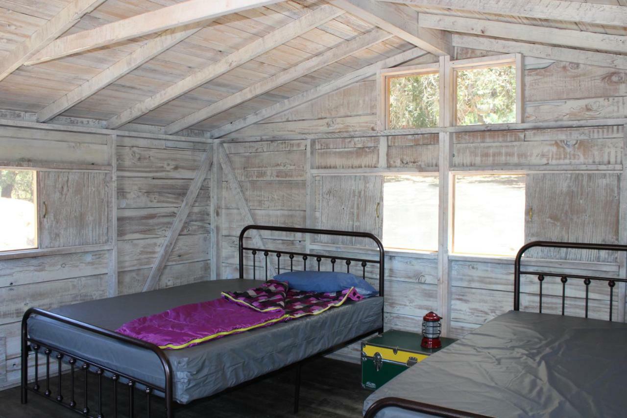 The Camp At 카멜 밸리 외부 사진